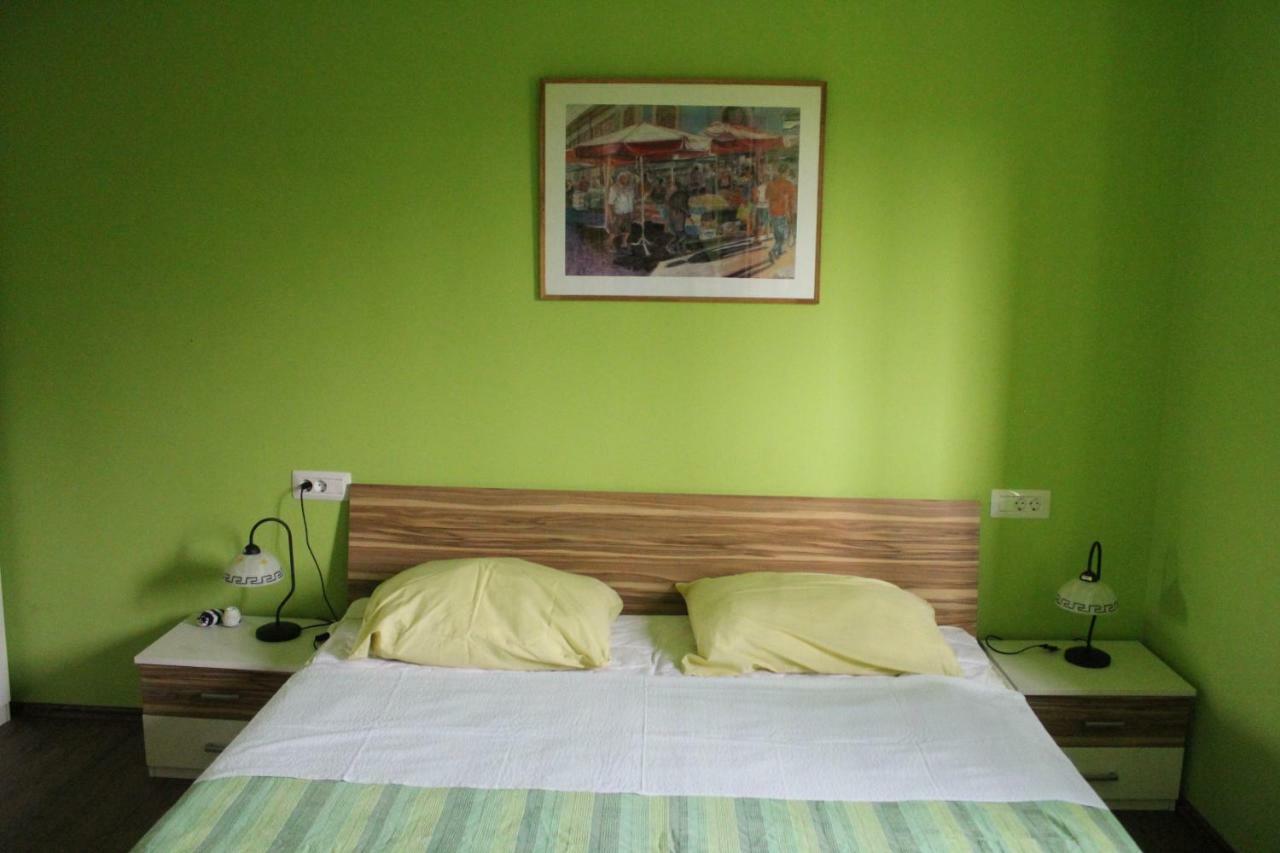 Primavera Omisalj Luaran gambar