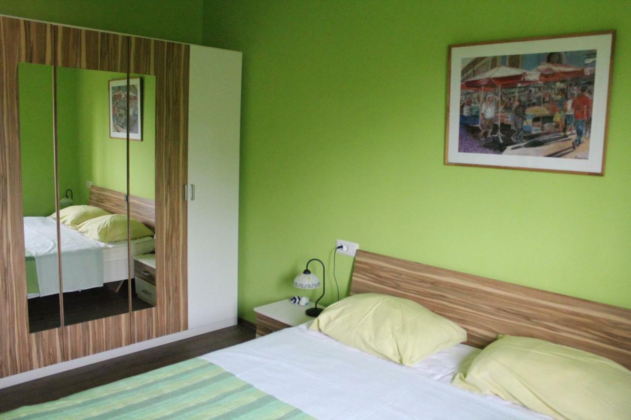 Primavera Omisalj Luaran gambar